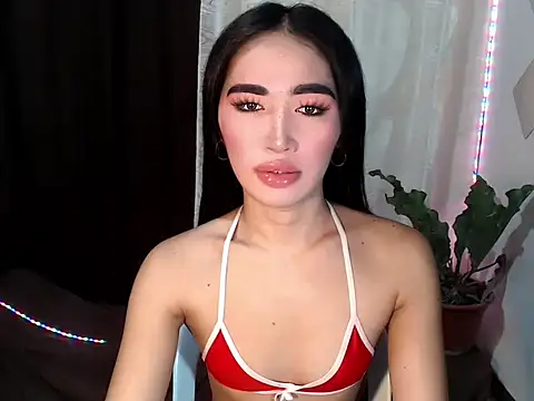 Snapshot of urasiankylie chatting on 4, 7, 2026 urasiankylie online show from 4, 7, 2026