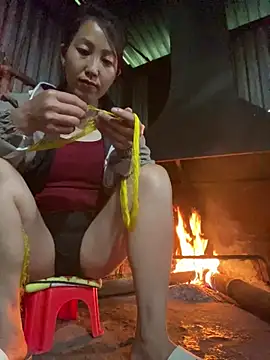 Huonglyna online show from 26, 4, 2026