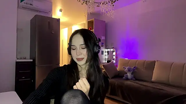 Snapshot of Elizabetswan chatting on 17, 4, 2026 Elizabetswan online show from 17, 4, 2026