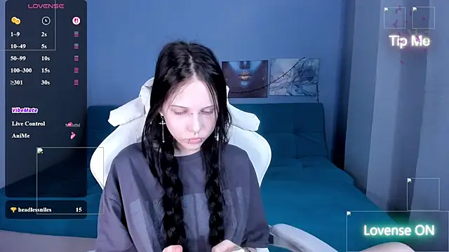 SugarBunny18 online show from 18, 6, 2026