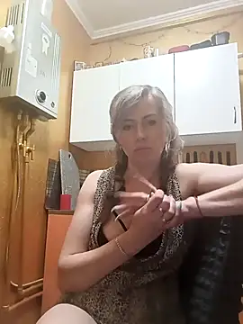 TaynaSecret online show from 4, 4, 2026