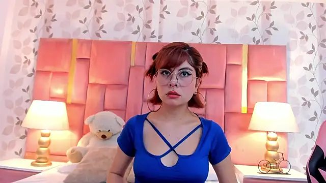 NahiaMendoza online show from 8, 4, 2026