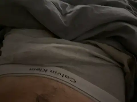 Snapshot of ragggn07 chatting on 5, 4, 2026 ragggn07 online show from 5, 4, 2026