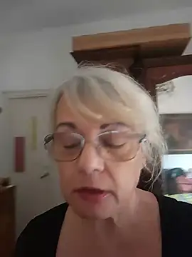 MatureElegantWidow online show from 22, 7, 2026