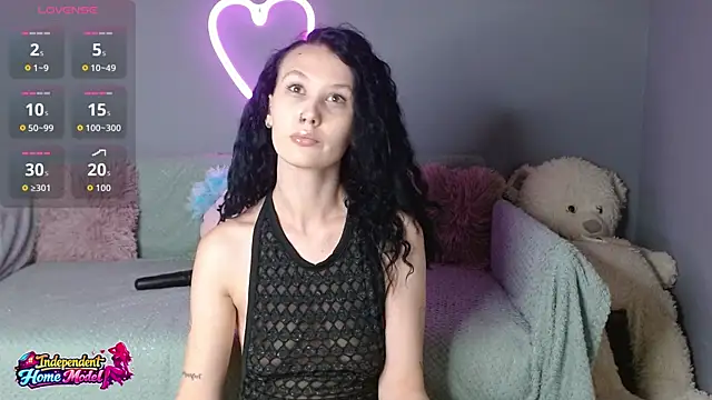Snapshot of Bea_doll chatting on 6, 7, 2026 Bea doll online show from 6, 7, 2026