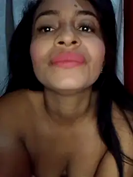 Lia Phone  online show from 17, 5, 2026