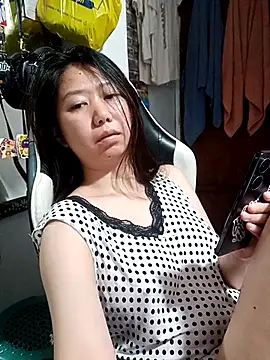 xchinittaa online show from 6, 4, 2026