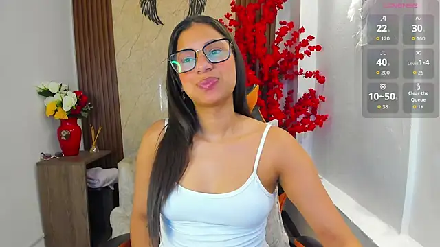Atiena  online show from 14, 7, 2026