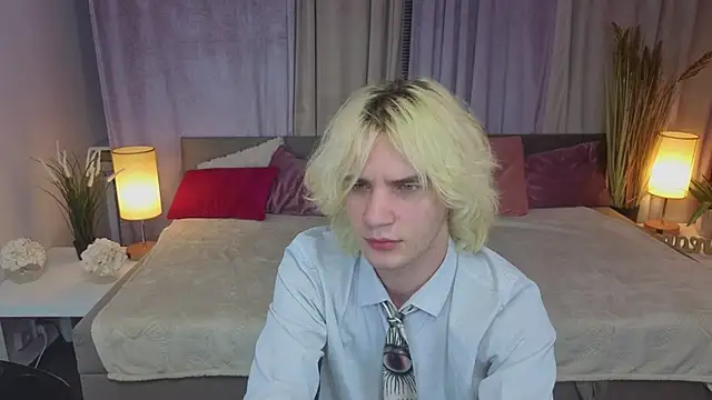 Snapshot of JameMilann chatting on 25, 5, 2026 JameMilann online show from 25, 5, 2026