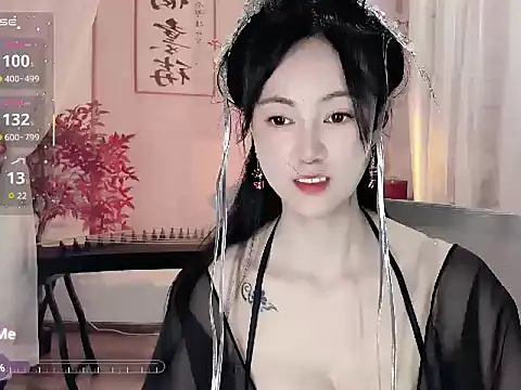 noomi-1111 online show from 8, 4, 2026