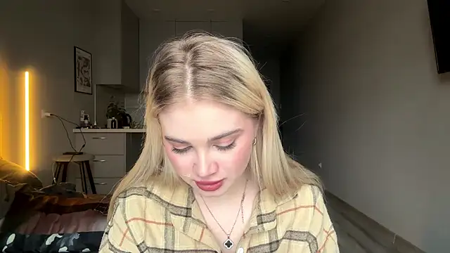 kirtova  online show from 19, 4, 2026