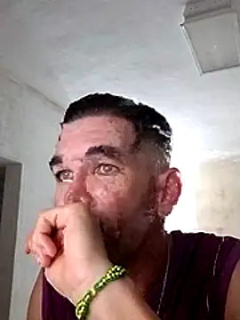 Snapshot of Brian8969 chatting on 4, 4, 2026 Brian8969 online show from 4, 4, 2026