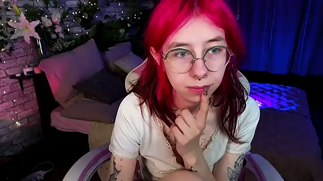 Snapshot of Alice_Nyx chatting on 29, 7, 2026 Alice Nyx online show from 29, 7, 2026
