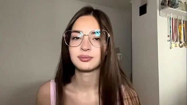 Snapshot of Rita_Sargoni chatting on 9, 4, 2026 Rita Sargoni online show from 9, 4, 2026