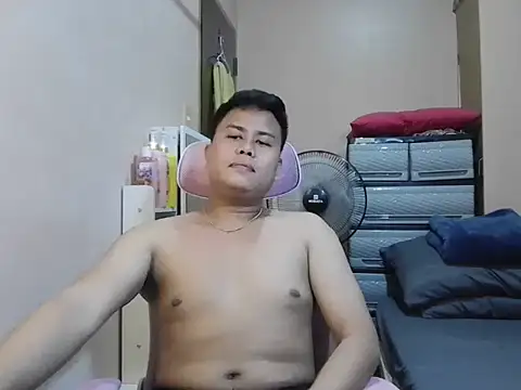Snapshot of tipsy_butter chatting on 29, 4, 2026 tipsy butter online show from 29, 4, 2026