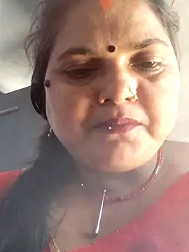Snapshot of Desi_hot_bhabhi01 chatting on 21, 5, 2026 Desi hot bhabhi01 online show from 21, 5, 2026