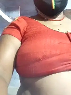 Snapshot of Desi_hot_bhabhi01 chatting on 23, 5, 2026 Desi hot bhabhi01 online show from 23, 5, 2026