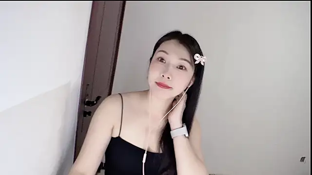 Snapshot of mengm0404 chatting on 8, 6, 2026 mengm0404 online show from 8, 6, 2026