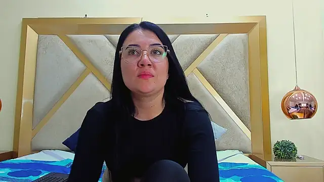 ChloeAshdord online show from 11, 4, 2026