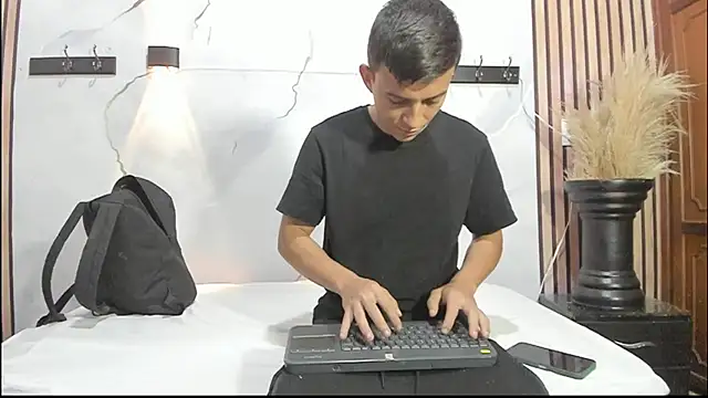 DilanAndKing online show from 29, 4, 2026