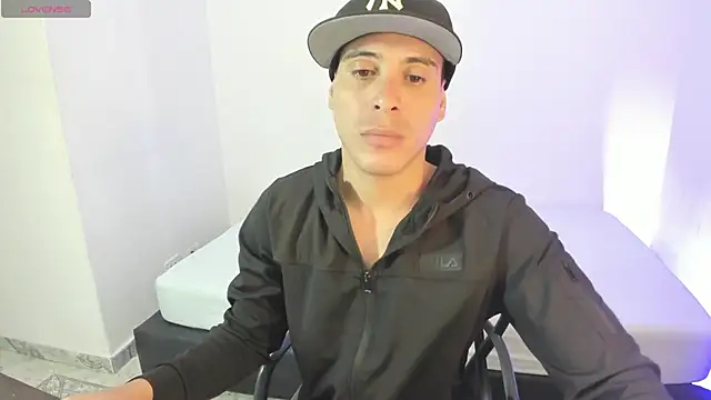 Snapshot of Axel__fierro chatting on 23, 5, 2026 Axel fierro online show from 23, 5, 2026