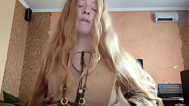 KateVibe 01 online show from 28, 4, 2026