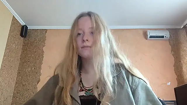 KateVibe 01 online show from 17, 6, 2026