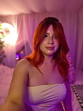 ItsAuroraBorealis online show from 18, 7, 2026