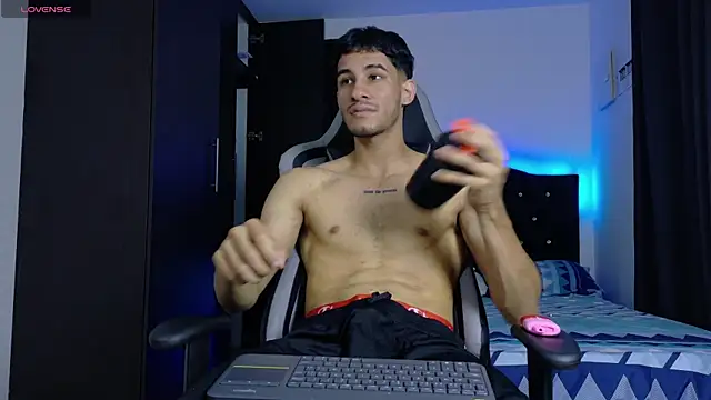 Snapshot of JakeMonroe chatting on 27, 6, 2026 JakeMonroe online show from 27, 6, 2026