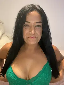Snapshot of Katty_V chatting on 3, 6, 2026 Katty V online show from 3, 6, 2026