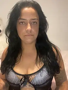 Snapshot of Katty_V chatting on 9, 6, 2026 Katty V online show from 9, 6, 2026