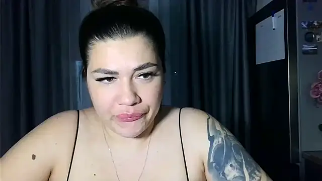 Snapshot of miss_preggie chatting on 7, 4, 2026 miss preggie online show from 7, 4, 2026