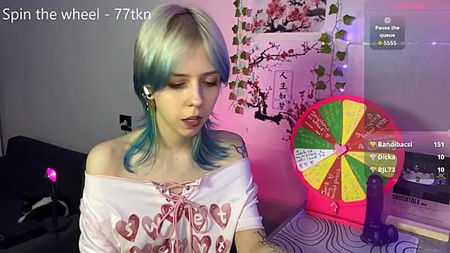 Snapshot of LunaBless chatting on 1, 6, 2026 LunaBless online show from 1, 6, 2026