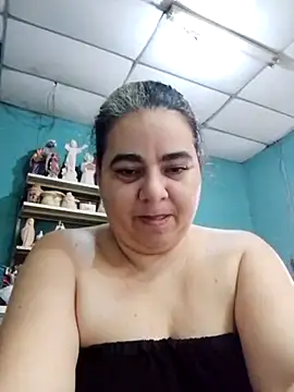 Snapshot of Golositadeamor chatting on 7, 7, 2026 Golositadeamor online show from 7, 7, 2026