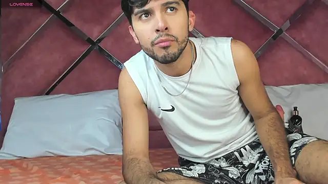 Snapshot of RodrigoColby2 chatting on 21, 4, 2026 RodrigoColby2 online show from 21, 4, 2026