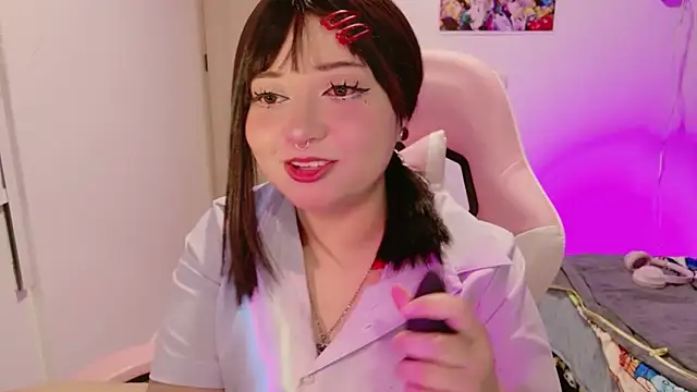 Snapshot of ZoeyDoll_ chatting on 9, 7, 2026 ZoeyDoll online show from 9, 7, 2026