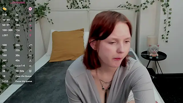Charlotte Stee online show from 7, 5, 2026