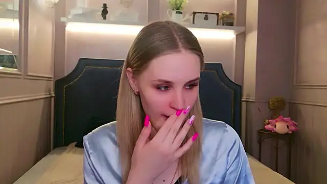 Molly Voses online show from 30, 6, 2026