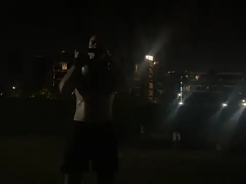 Snapshot of Veyronyx chatting on 17, 4, 2026 Veyronyx online show from 17, 4, 2026