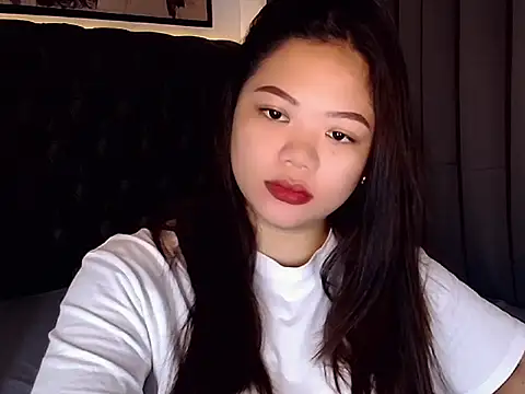 Snapshot of breezybabes chatting on 27, 4, 2026 breezybabes online show from 27, 4, 2026