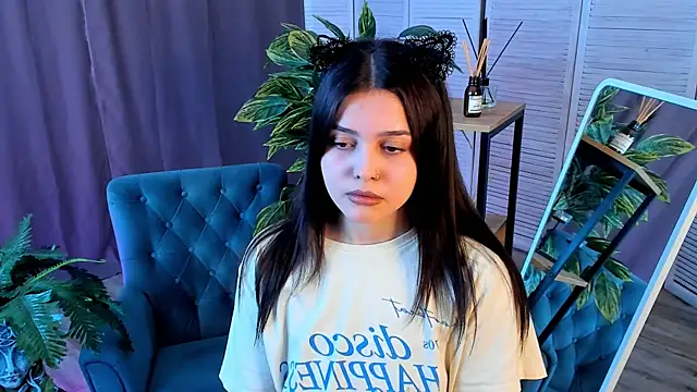 Snapshot of MarianneAuvil chatting on 10, 4, 2026 MarianneAuvil online show from 10, 4, 2026