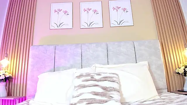 Snapshot of cherlyn_1 chatting on 18, 4, 2026 cherlyn 1 online show from 18, 4, 2026