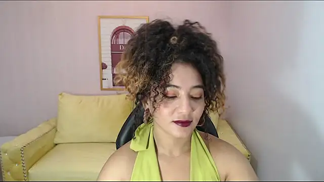 Snapshot of Brittany_ch chatting on 3, 5, 2026 Brittany ch online show from 3, 5, 2026