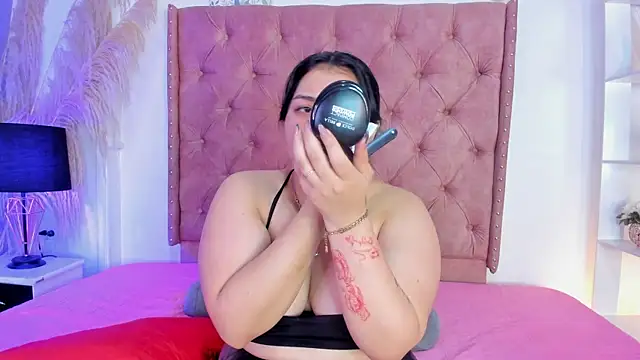 Snapshot of ROSELEI_ chatting on 13, 6, 2026 ROSELEI online show from 13, 6, 2026