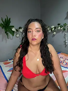 Snapshot of RoxanaEvanss chatting on 25, 5, 2026 RoxanaEvanss online show from 25, 5, 2026