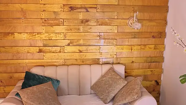 Snapshot of jack_shine chatting on 8, 4, 2026 jack shine online show from 8, 4, 2026