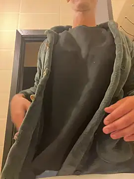 Snapshot of Blacktourmalinee chatting on 9, 4, 2026 Blacktourmalinee online show from 9, 4, 2026