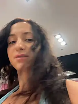 KarolDolly05 online show from 8, 7, 2026