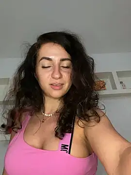 KarolDolly05 online show from 28, 7, 2026