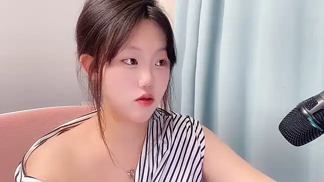 Lilababy00 online show from 25, 4, 2026
